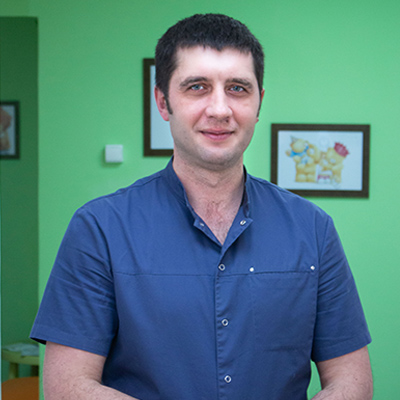 Шарапов Александр Владимирович - массажист в медицинском центре