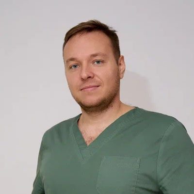 Штанько Дмитрий Тимофеевич - врач-оториноларинголог в медицинском центре "Здоровый ребенок" в филиалах на Ленинском проспекте 43а, ул. Ворошилова 1/5 и на ул. Фёдора Тютчева 93/5. Принимает детей и взрослых.