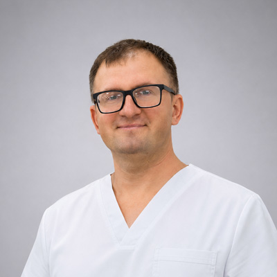 Воронин Сергей Витальевич - массажист в медицинском центре "Здоровый ребенок" на ул. Лизюкова, 24. Запись по тел. 2000-451